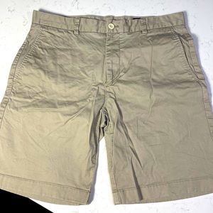 Vineyard Vines Khaki Flat Front Shorts 32